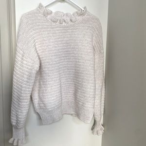 Madewell Ruffle Neck Pullover Sweater! Ruffle detailing on sleeves & neck!